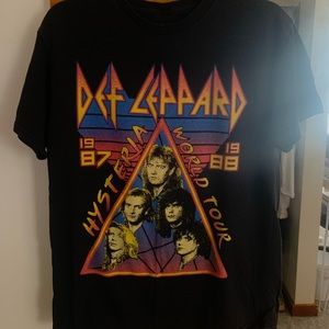 Urban Outfitters Def Leppard Graphic T Shirt